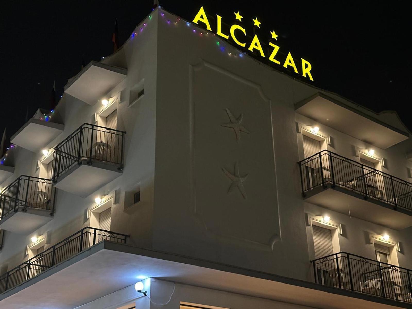 Hotel Alcazar ริมินี ภายนอก รูปภาพ